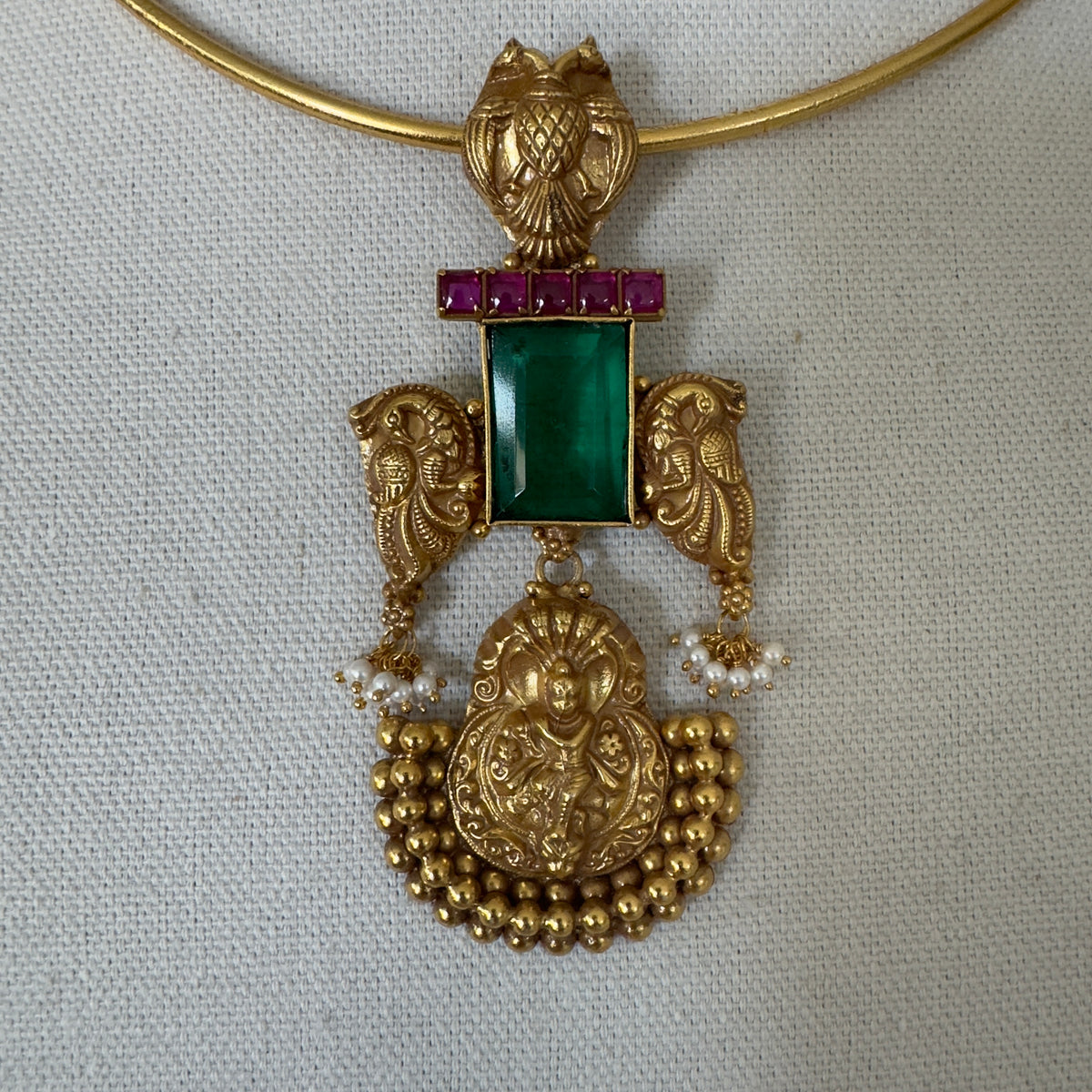 The Lakshmi Nagar Silver Pendant Set –