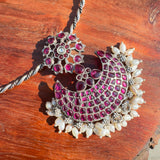 The Crescent Hasli Necklace