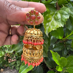 The Elegant Silver Jhumka Earrings