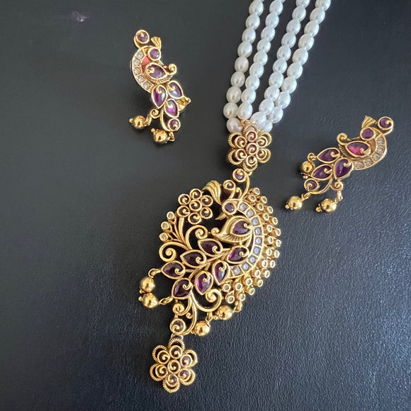 Fresh Pearls Necklace