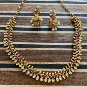 Elegant Antique Necklace