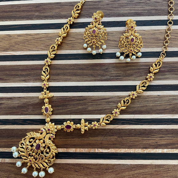 Elegant Antique Necklace