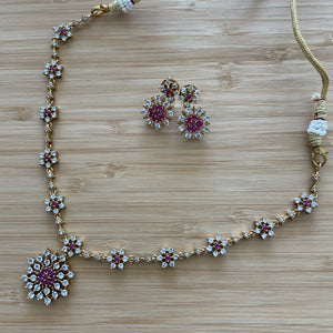 Elegant Flower Necklace