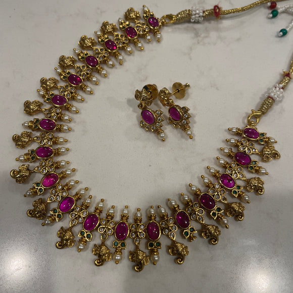 Elegant Ganesha Kemp Necklace