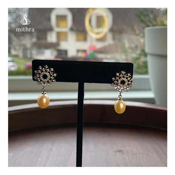 Everyday Pearl  Earrings