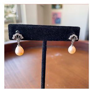 Everyday Pearl  Earrings