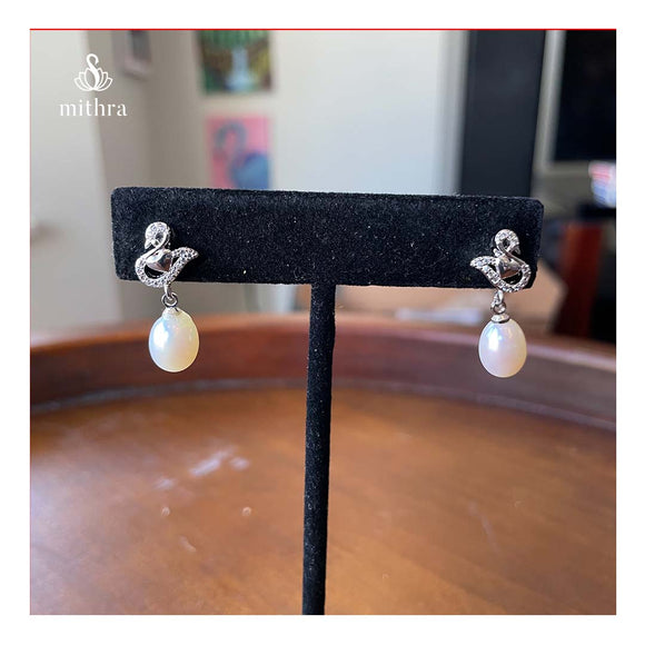 Everyday Pearl  Earrings