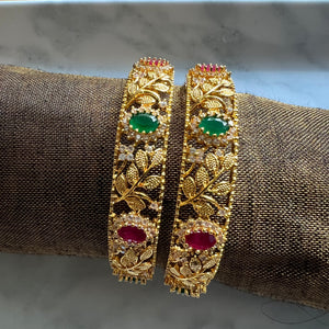 Floral Antique Bangles