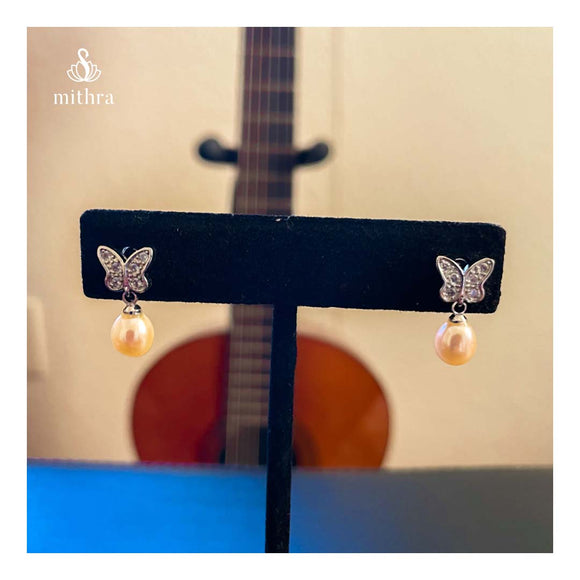 Everyday Pearl  Earrings