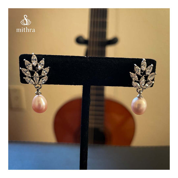 Everyday Pearl  Earrings