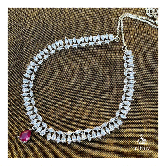 Elegant Zircon necklace